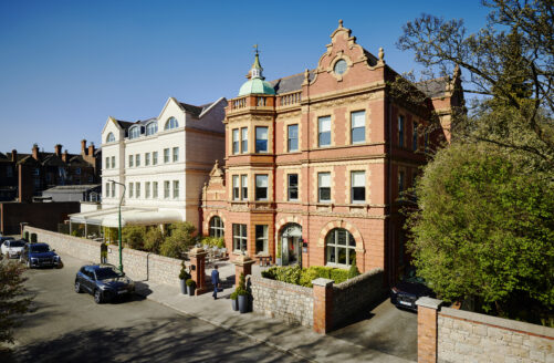 Dyan Hotel Exterior Image Main One